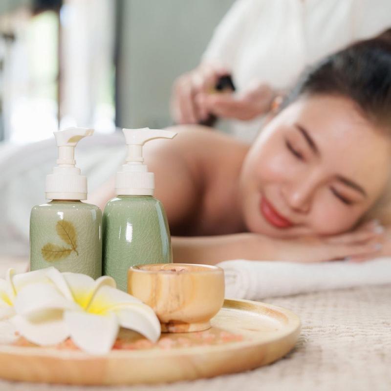 4-Hand Massage at Luxe Aura